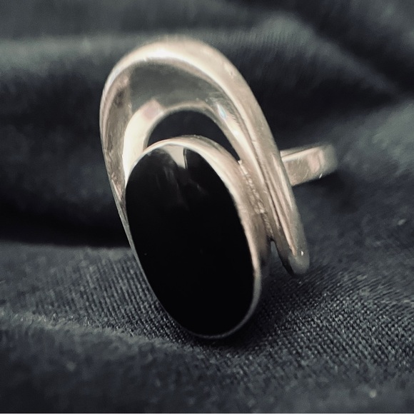 Sterling Silver 925 Onyx Statement Stamped Ring Size 7 - Picture 3 of 7